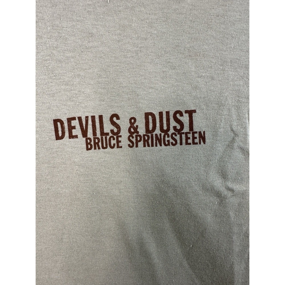 'Devils & Dust' Men's Gray Graphic Tee